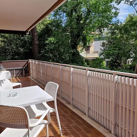 Aurora Апартаменти Градо